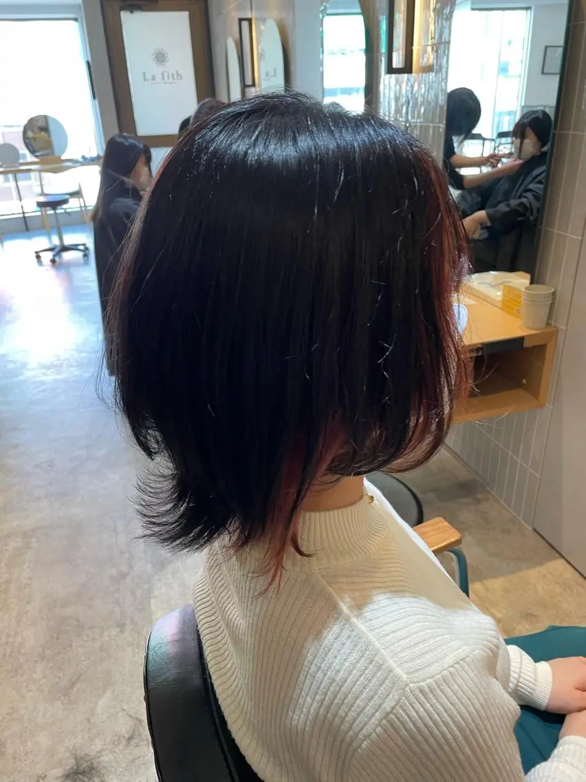 ショート ショートレイヤー レイヤーカット ショートヘア 複雑履歴に対応ブリー チ無しダブルカラーのヘアスタイル