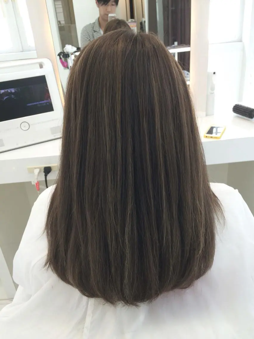 ミディアム セミロング ロング カラー ハイライトカラー ハイライト 内藤 達也のヘアスタイル