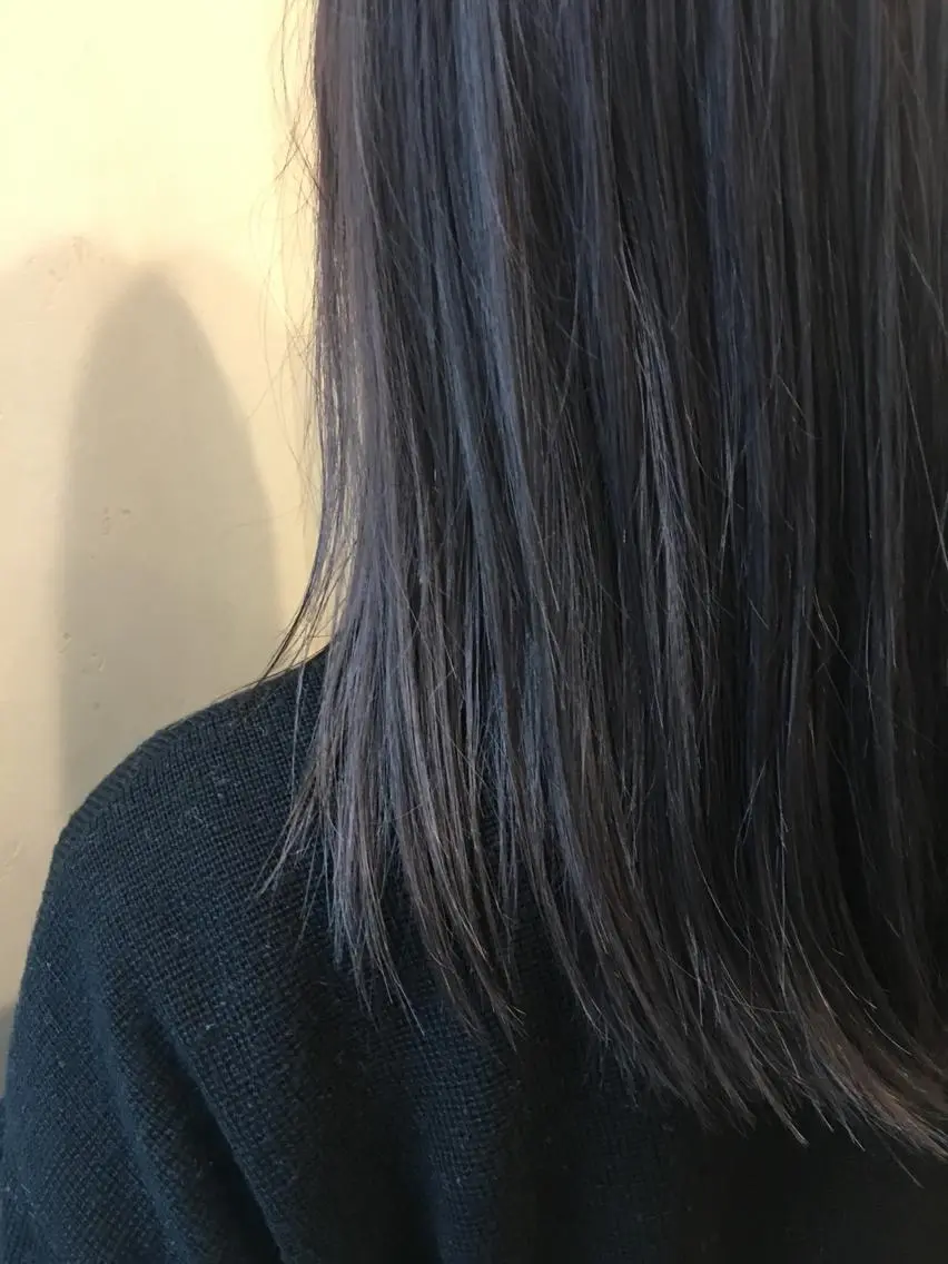 セミロング カラー ブリーチ グレージュ TOWA 野村　コウダイのヘアスタイル