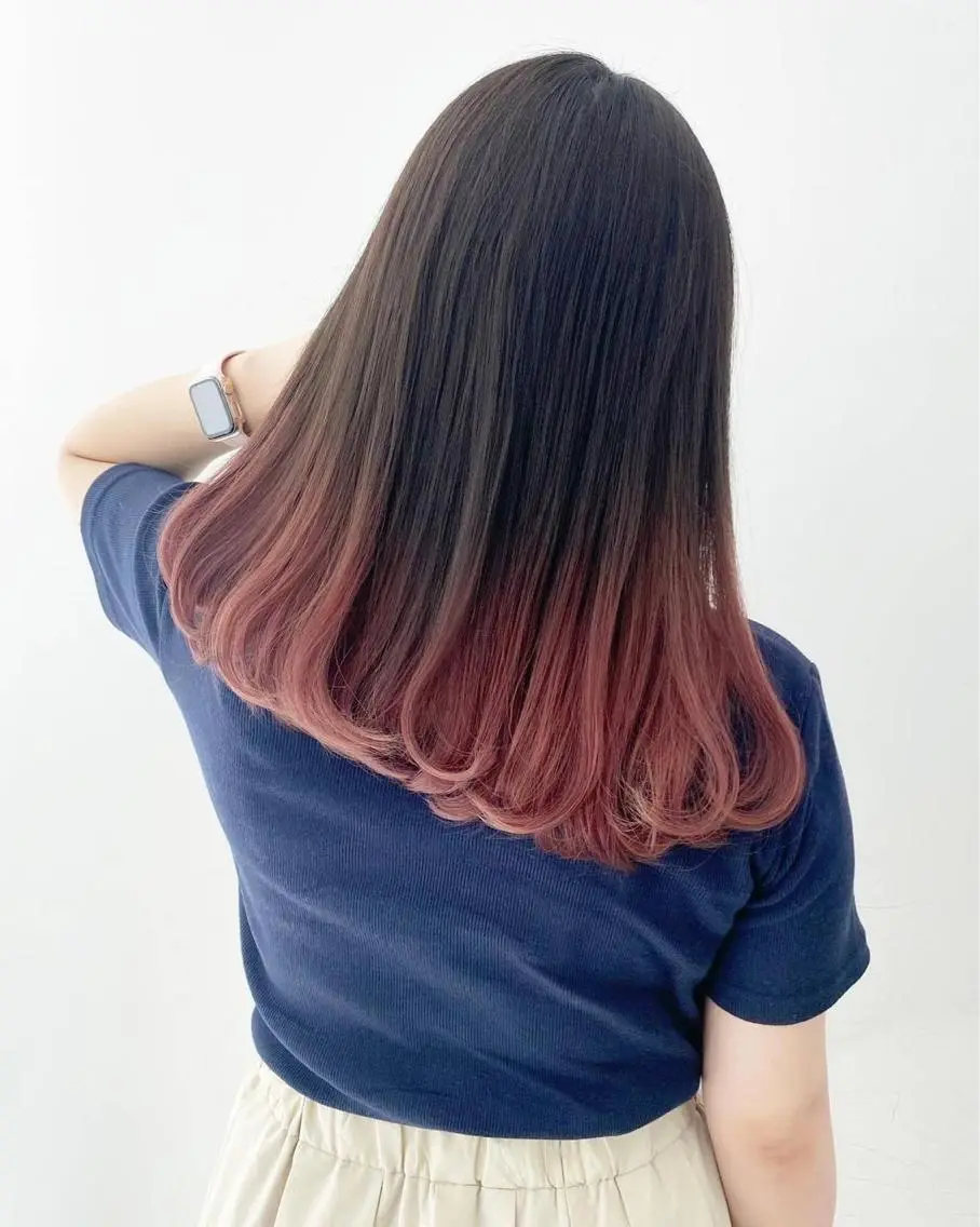 セミロング 【ブリーチ縮毛矯正】 TAKUMIのヘアスタイル