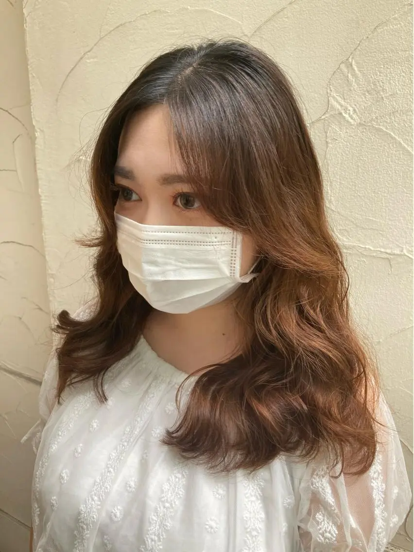ロング パーマ ヨシンモリ 韓国風ヘア カット パーマ トリートメント 大岩 茉愉のヘアスタイル