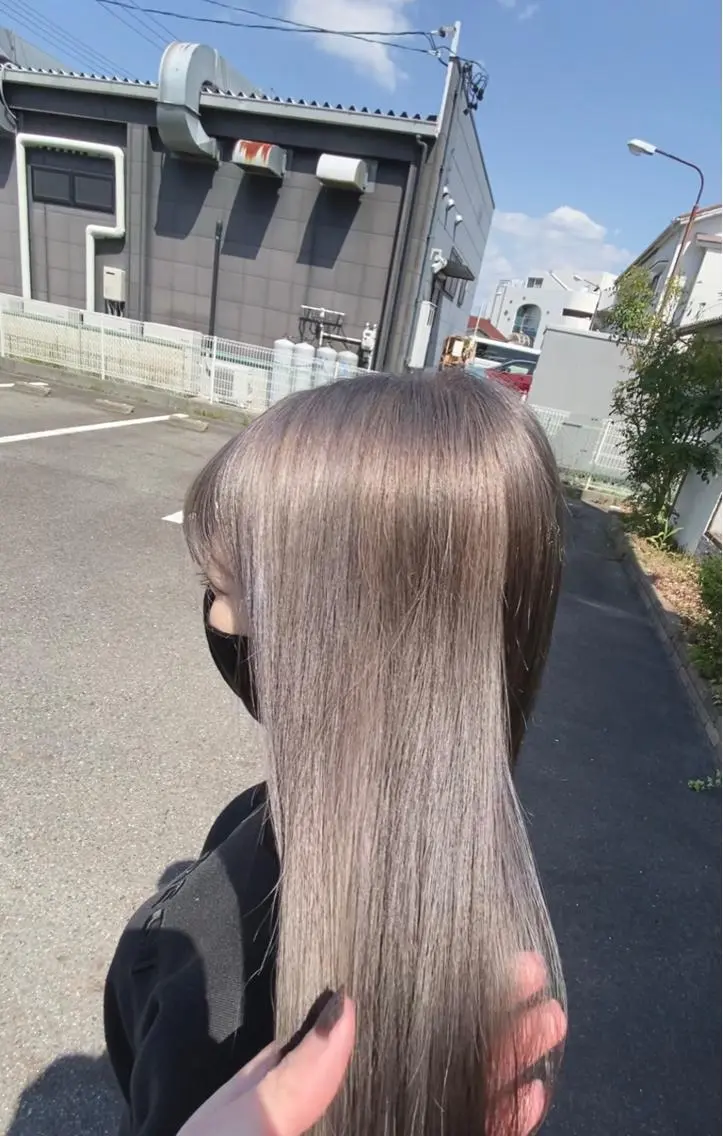 カラー SALOWIN栄 高須大貴のヘアスタイル
