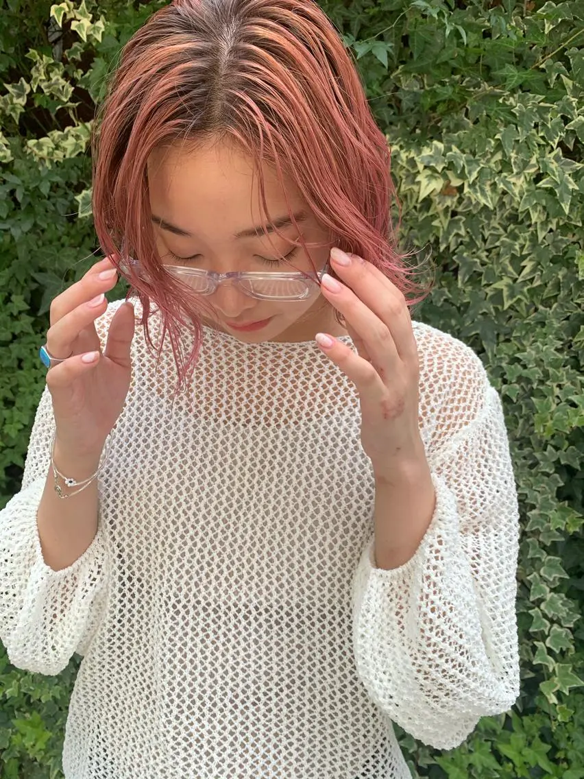 ショート カラー ヘアアレンジ ブリーチ ピンクカラー カット ヘアカラー トリートメント 艶ハイトーン/ヘア アレンジAYAKAのヘアスタイル
