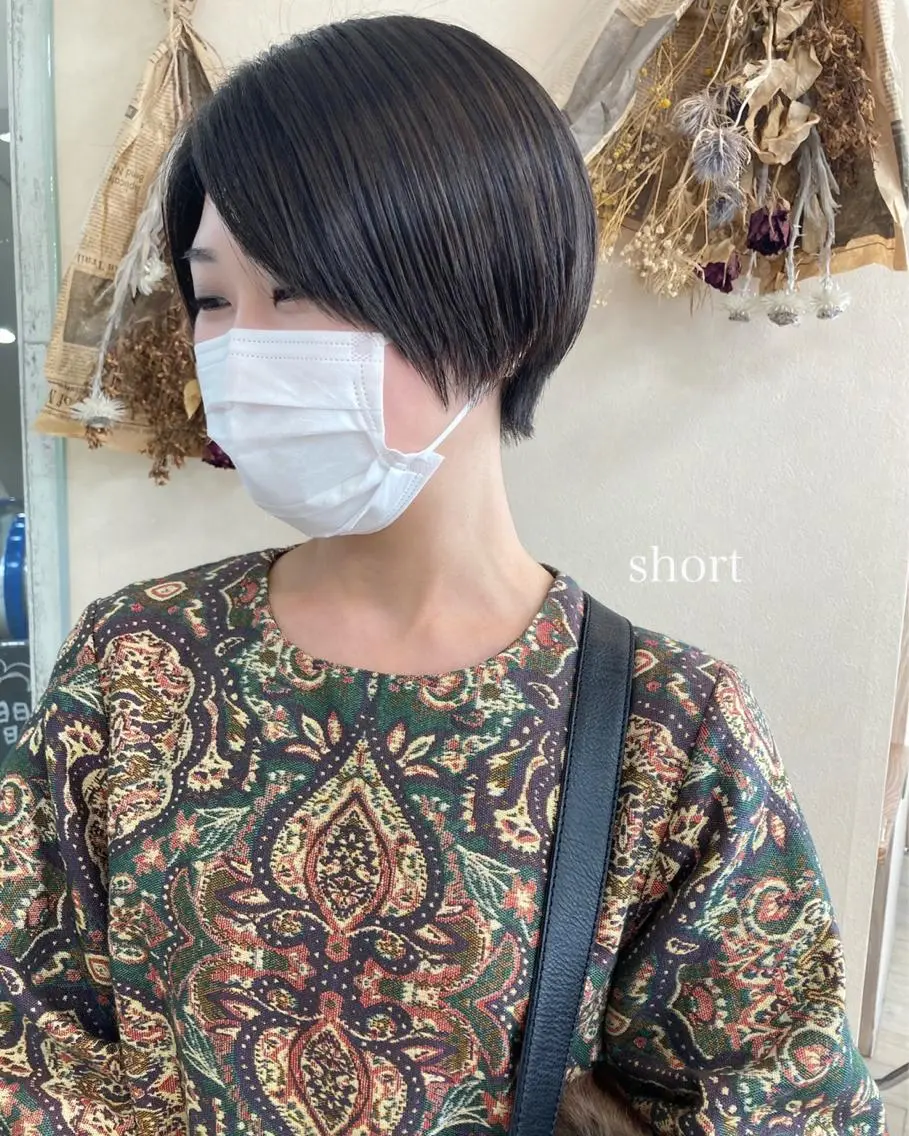 ショート 切りっぱなしボブ ショートボブ ハンサムショート 丸みショート ボブ カット トリートメント 初めてのショート お任せください✂️のヘアスタイル