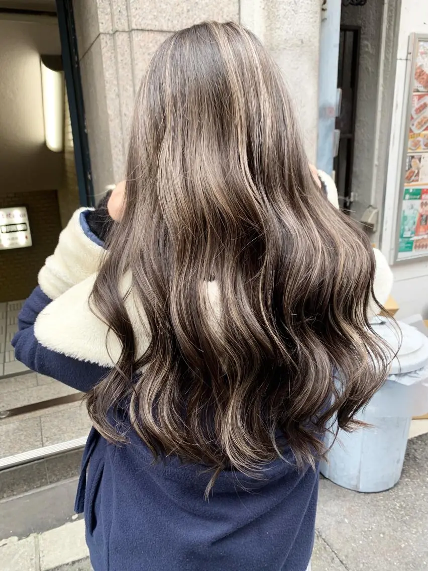 ロング ハイライト レイヤー×縮毛矯正 深見 拓のヘアスタイル