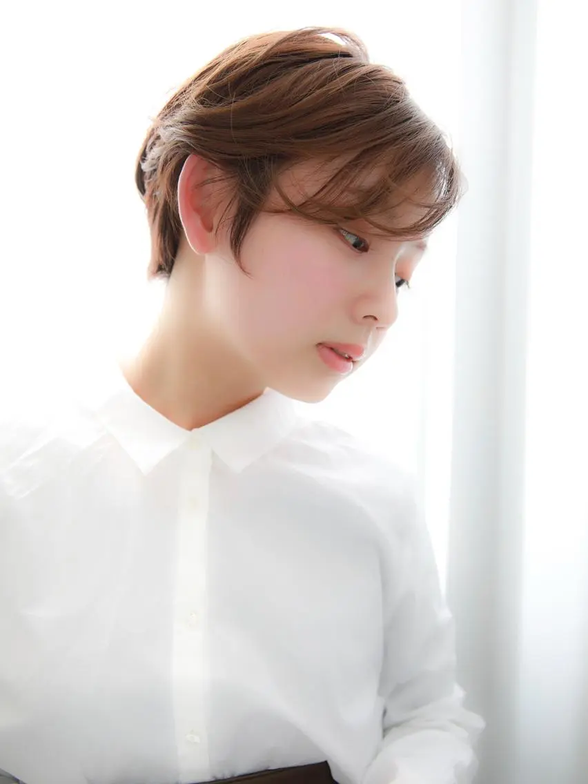 ショート カラー レイヤーカット✂️ 横浜No1♡下鳥翔子のヘアスタイル