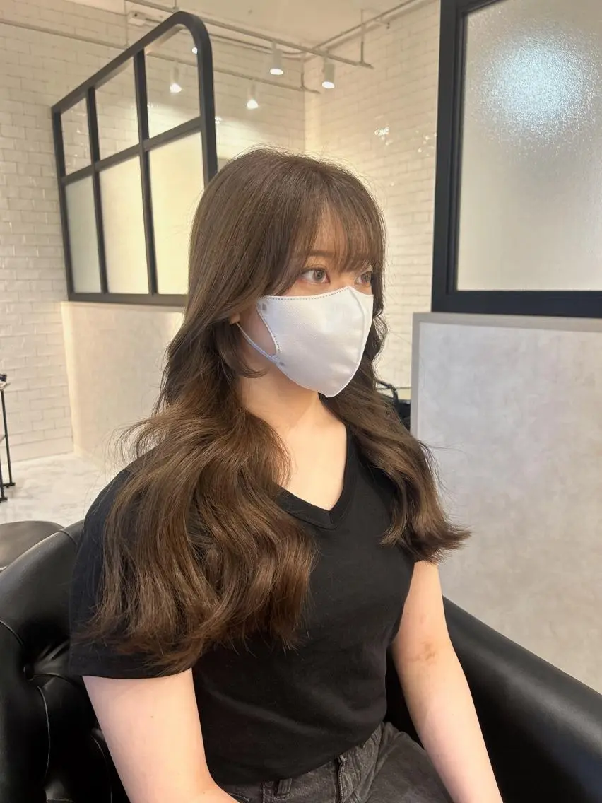 ロング カラー カット ヘアカラー トリートメント emi/髪質改善/ 韓国風/艶カラーのヘアスタイル