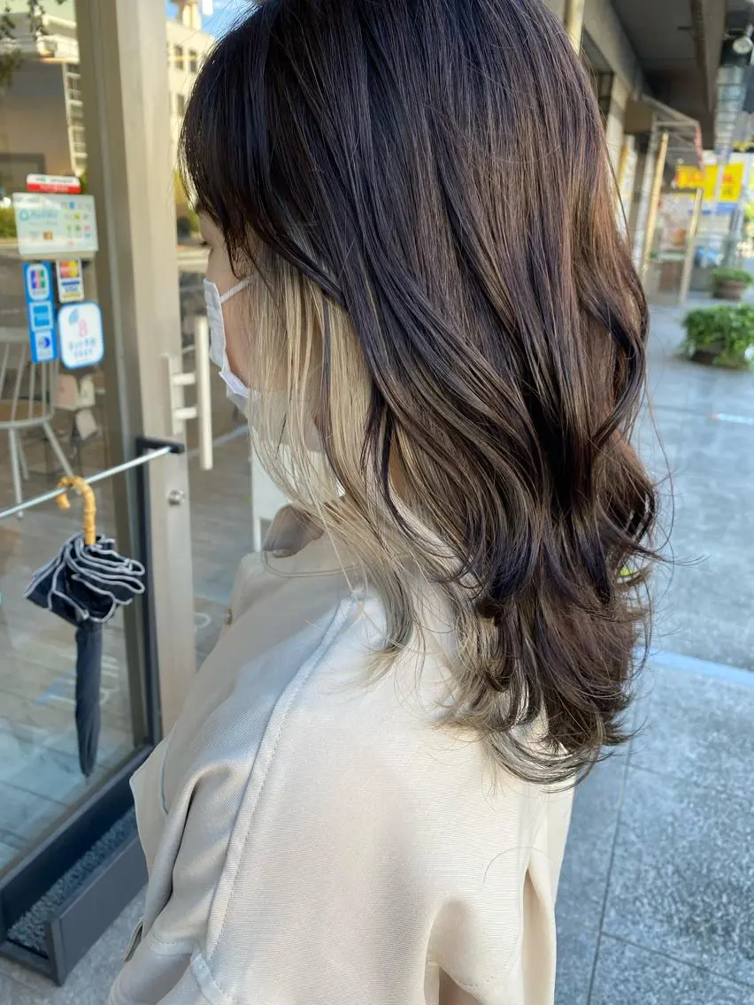 セミロング カラー ベージュカラー イヤリングカラー ホワイトベージュ 日比 貴大/ minim hairのヘアスタイル
