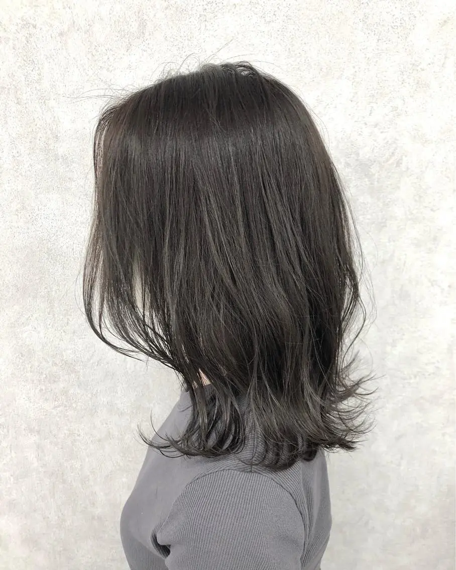 ミディアム カラー アッシュ ハイライトカラー ハイライト カット ヘアカラー トリートメント ショート、韓国メンズ ヘアのかつらぎのヘアスタイル