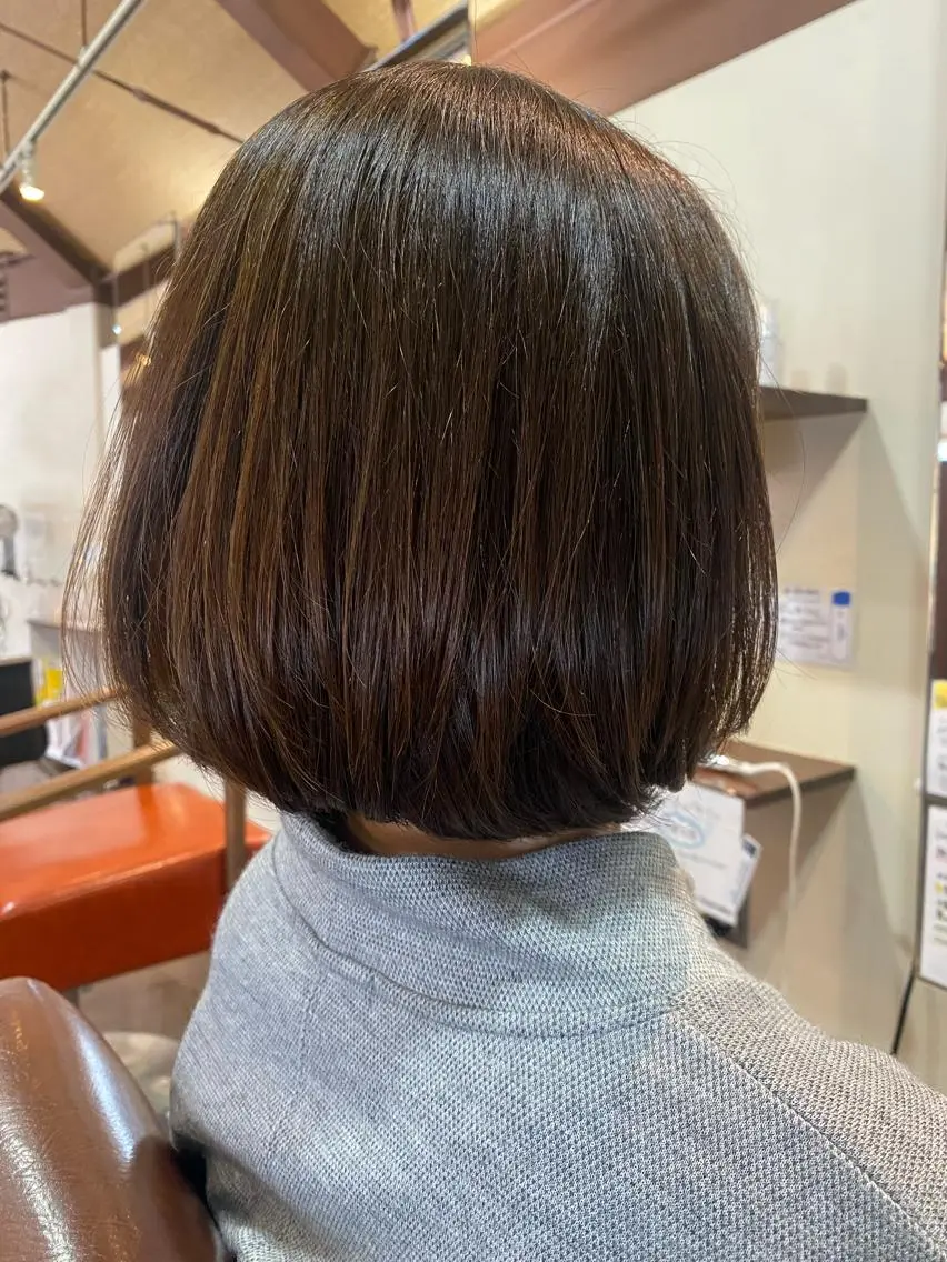 ミディアム カラー カット ヘアカラー トリートメント 横野 朱音のヘアスタイル