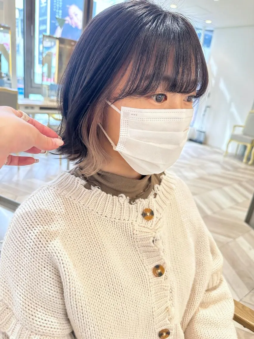 ショート カラー カット ヘアカラー 小顔レイヤー/ ベージュ🤍Rieのヘアスタイル