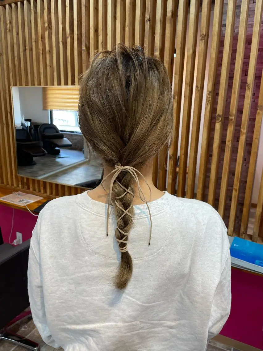 ロング ヘアアレンジ ヘアセット YUI/ ブリーチカラー🌷のヘアスタイル