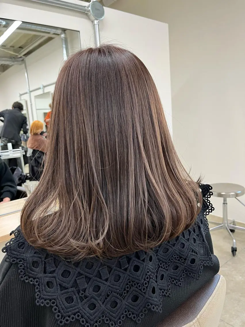 ミディアム ハイライト Tsuyoki .のヘアスタイル