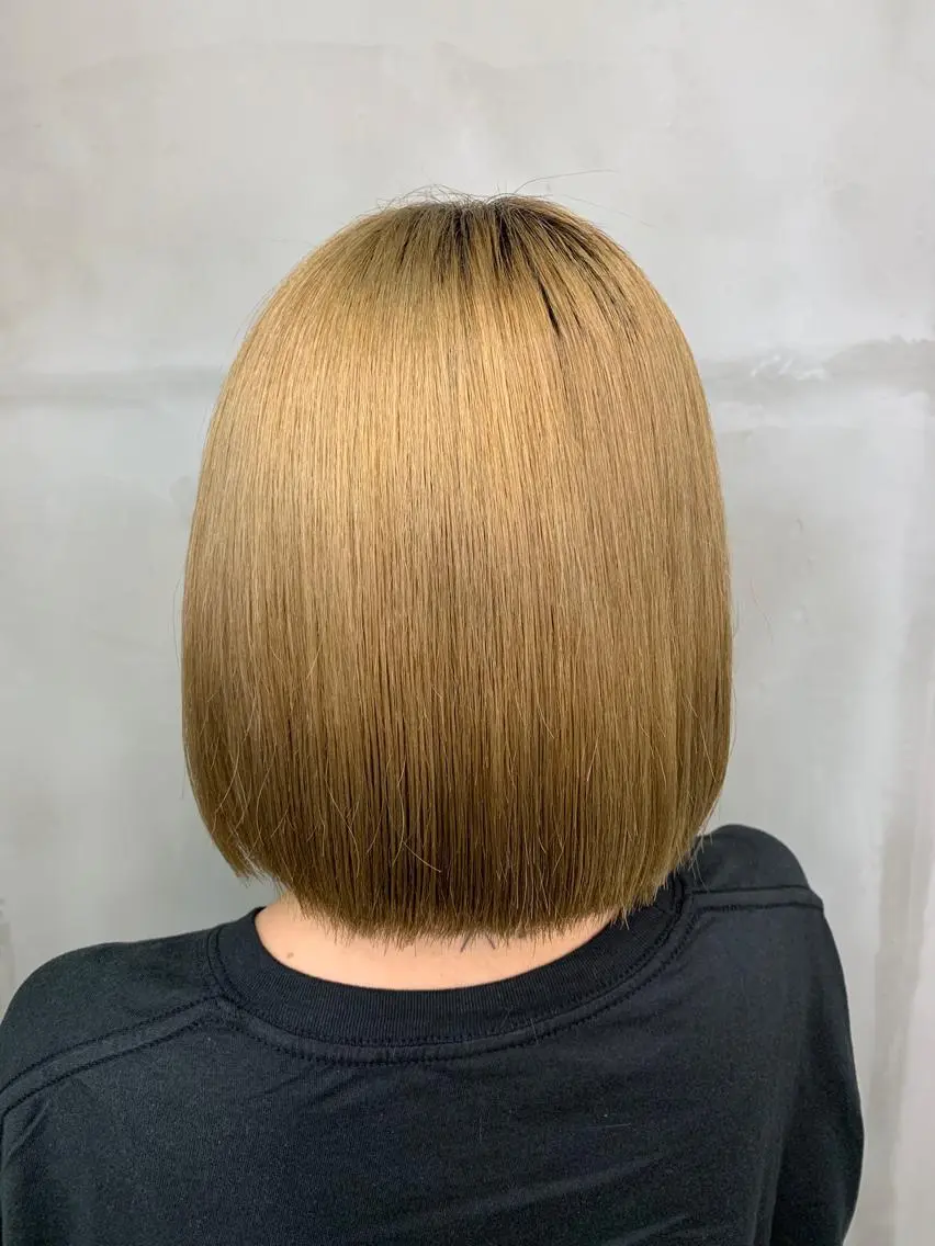ショート カラー アッシュ バレイヤージュ ベージュカラー ブロンド ブルーカラー カット トリートメント レイヤーカット/ 艶カラー/RYOMAのヘアスタイル