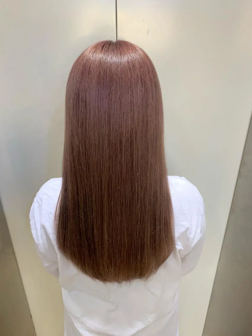 カラー ブリーチ 天野 利咲のヘアスタイル