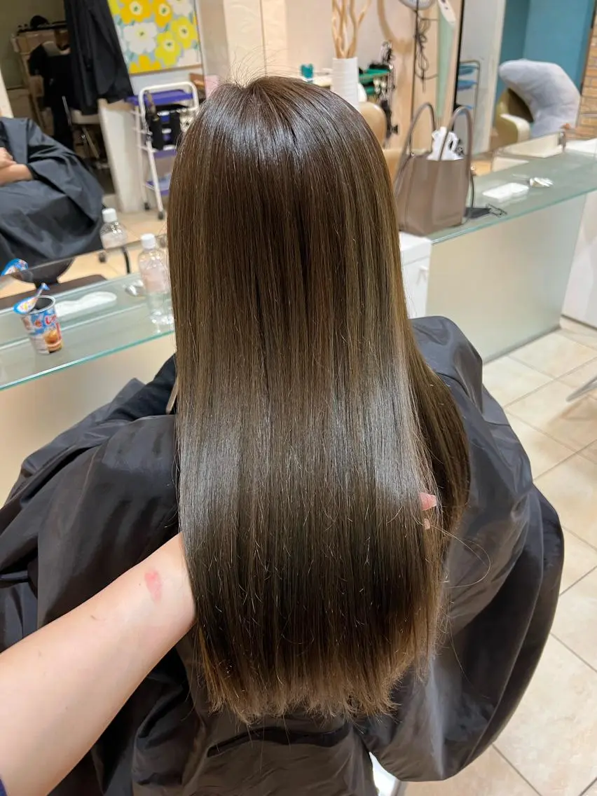 ロング カラー 透明感カラー ハイライトカラー ハイライト ヘアカラー トリートメント 竹添 有梨沙のヘアスタイル