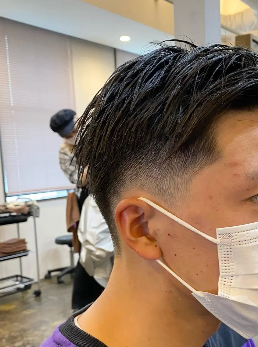 ショート メンズ フェードカット カット 髪質改善推し 巽のヘアスタイル