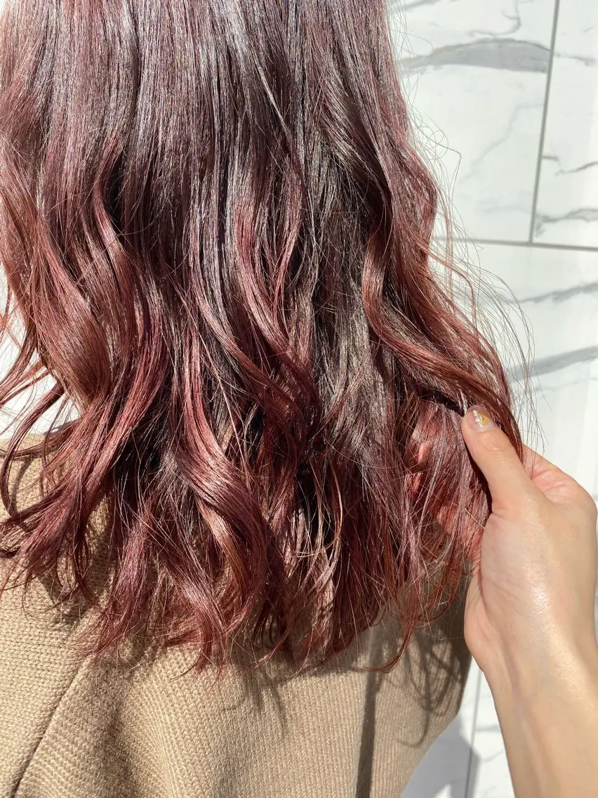 ロング カラー ブリーチ ブリーチなしカラー ピンクカラー 韓国ヘア☁️ mitsukiのヘアスタイル