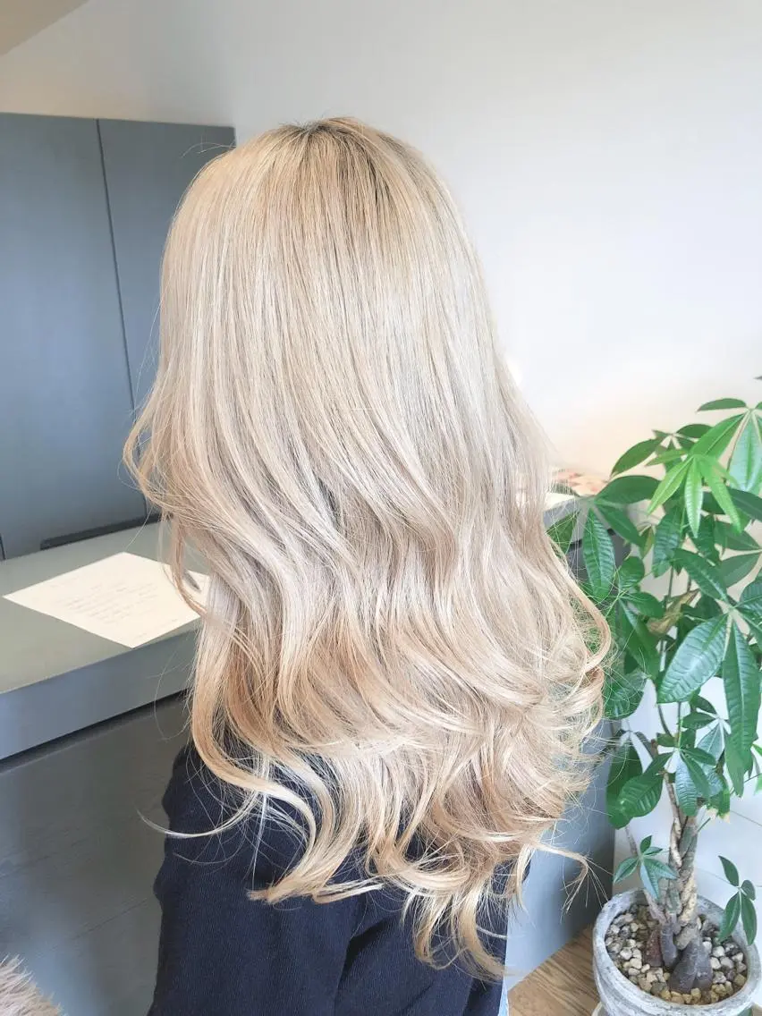 ロング レイヤーカット ローレイヤー 永井 亜実のヘアスタイル