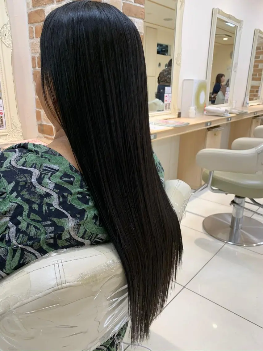 ロング パーマ ストレートパーマ 縮毛矯正 トリートメント 店長 大方康暉のヘアスタイル