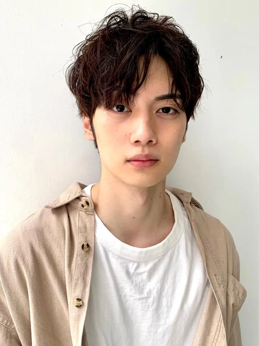 ショート パーマ メンズ アップバング メンズパーマ ニュアンスパーマ 丁寧なカウンセリング 🌿Chiemi🌿のヘアスタイル