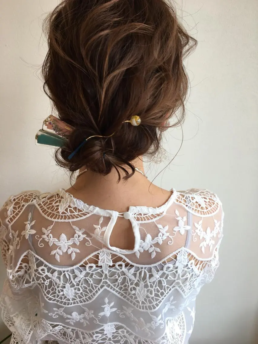 ミディアム ヘアアレンジ ゴトウ ノブヒトのヘアスタイル