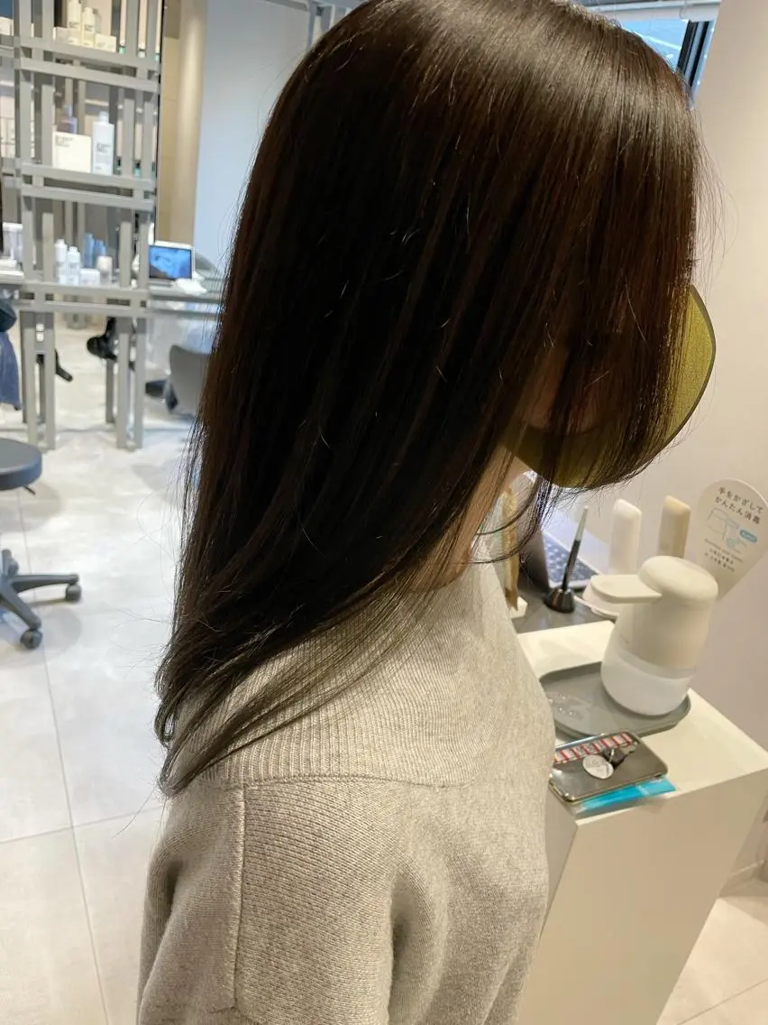 セミロング カラー インナーカラー レイヤー×髪質改善 ×透明感/杉田 圭のヘアスタイル