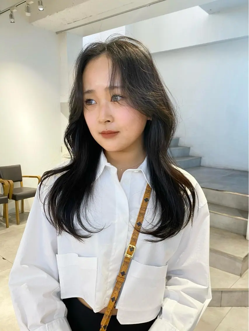 ロング カット レイヤーカット カノン🩷のヘアスタイル
