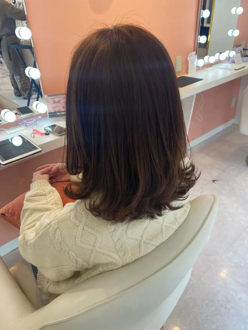 ミディアム カット トリートメント 梛木 唯のヘアスタイル