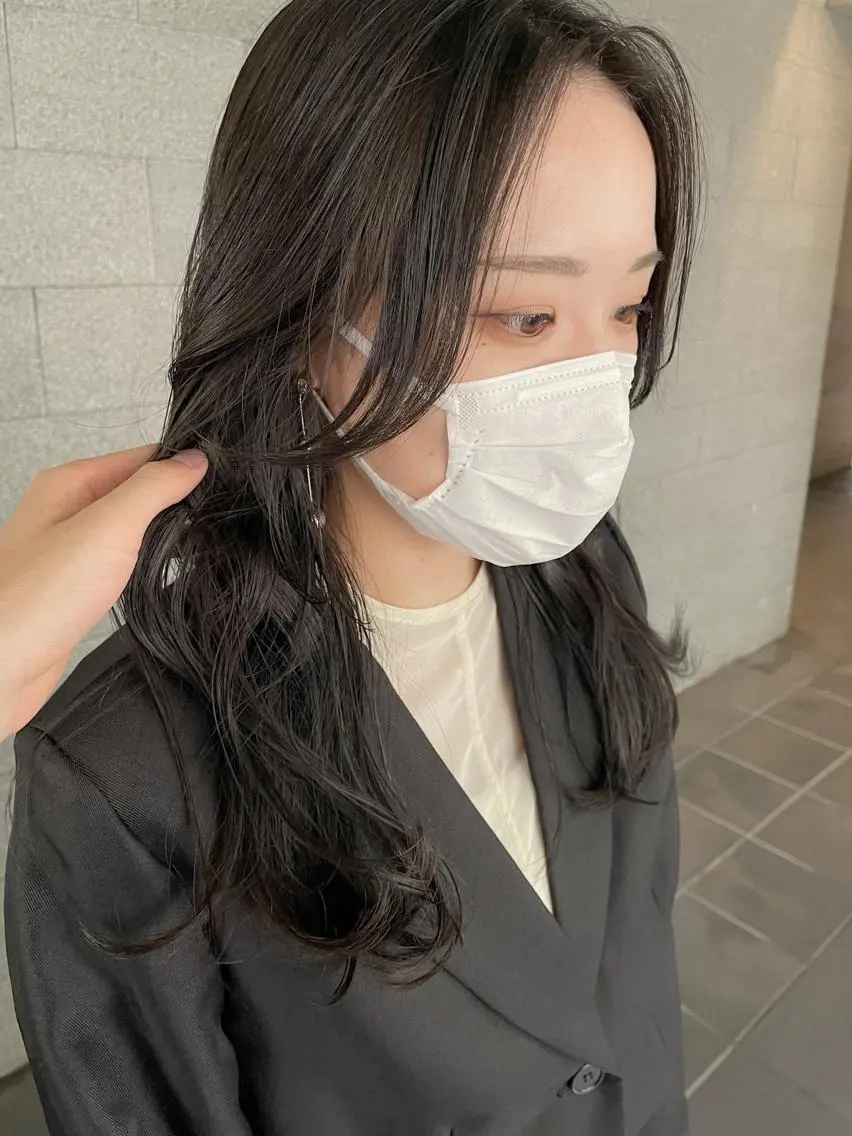 ロング 韓国風ヘア カット ヘアカラー トリートメント ROUTE KOUTAのヘアスタイル