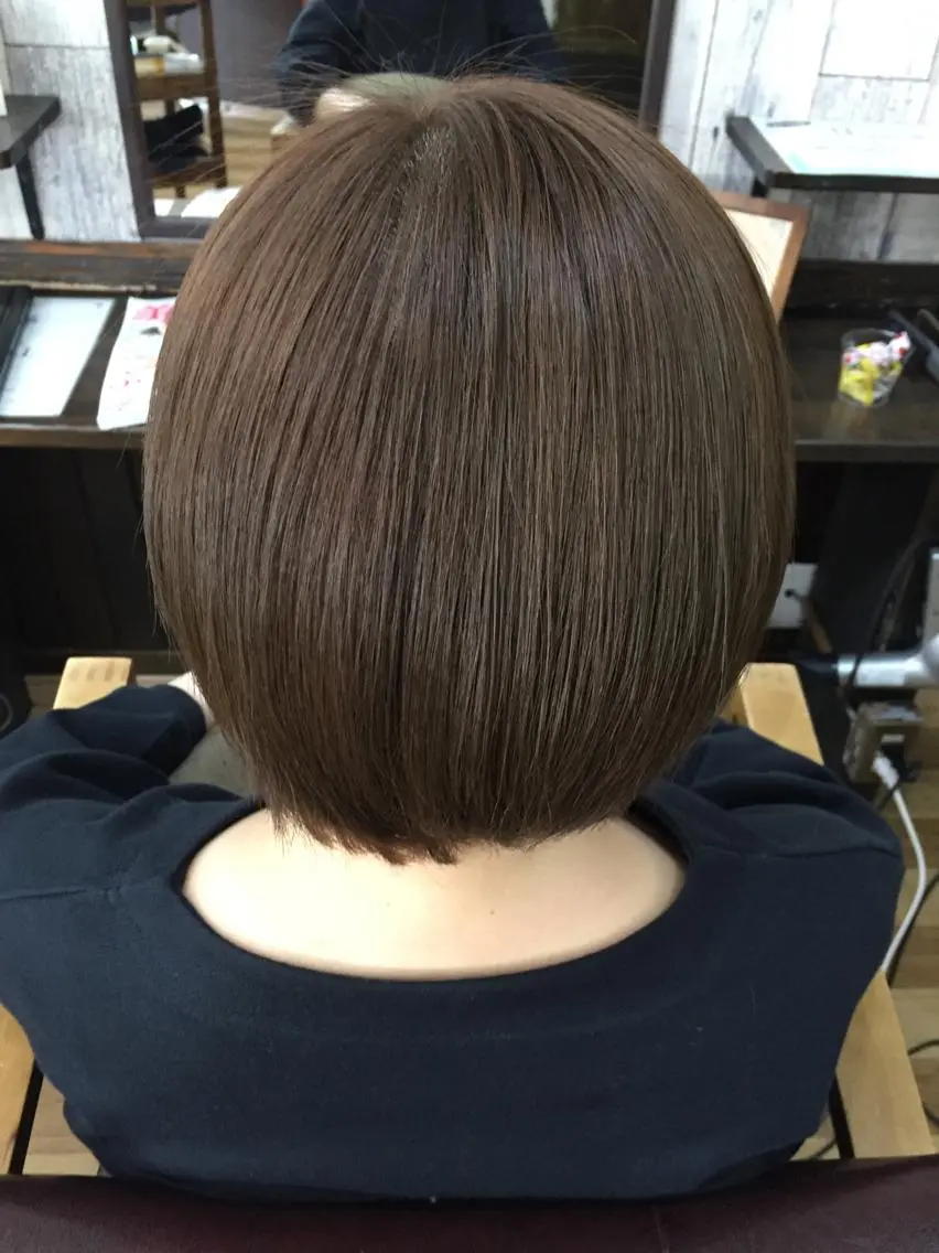 カラー 中山 ルミ子のヘアスタイル