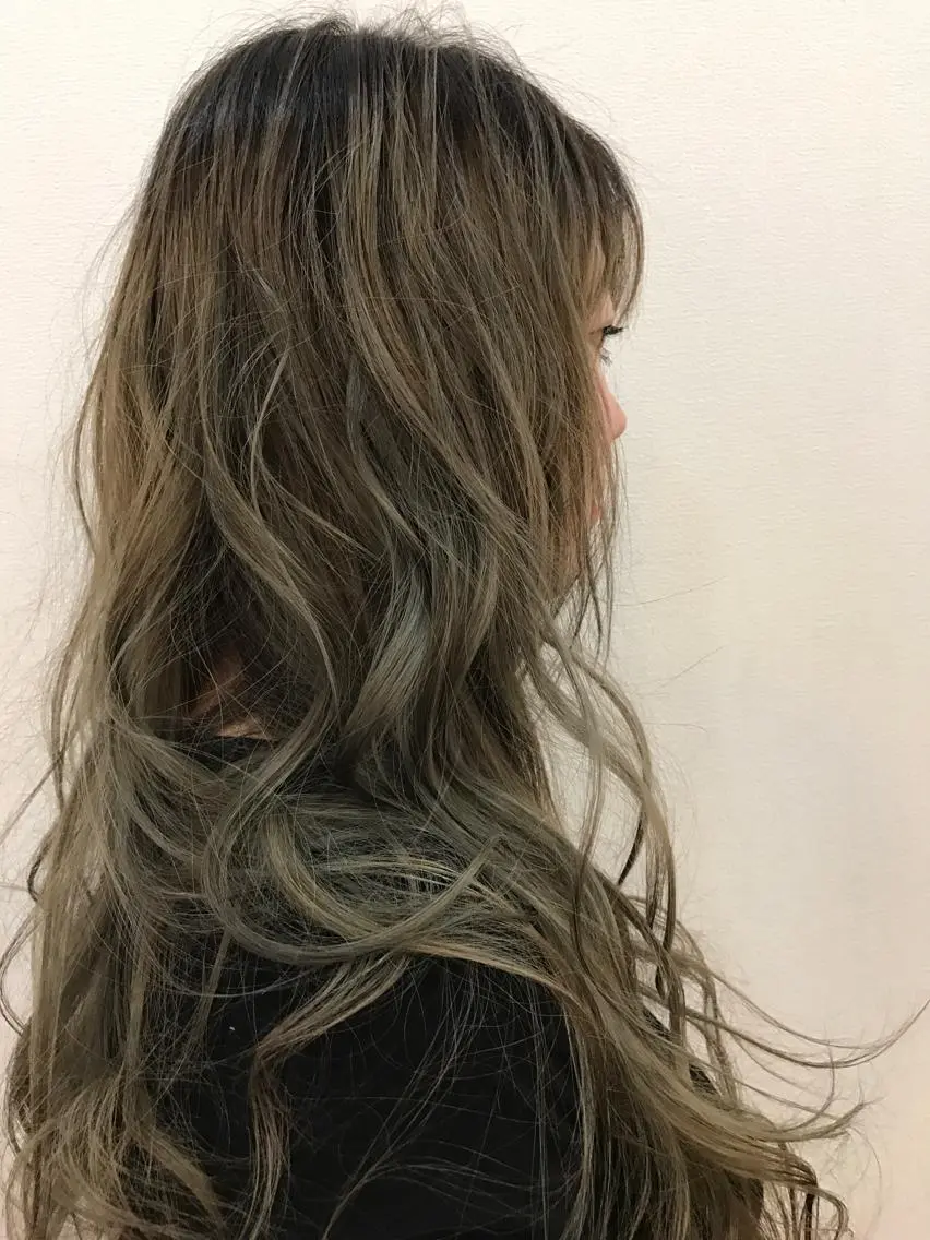ロング カラー ブリーチ 外国人風カラー 大山 雅矢のヘアスタイル