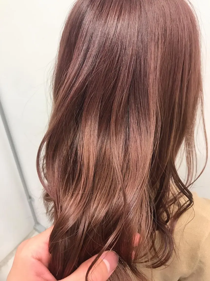 セミロング カラー ヘアアレンジ ベージュカラー ミルクティーベージュ 【代表】 たき〜のヘアスタイル