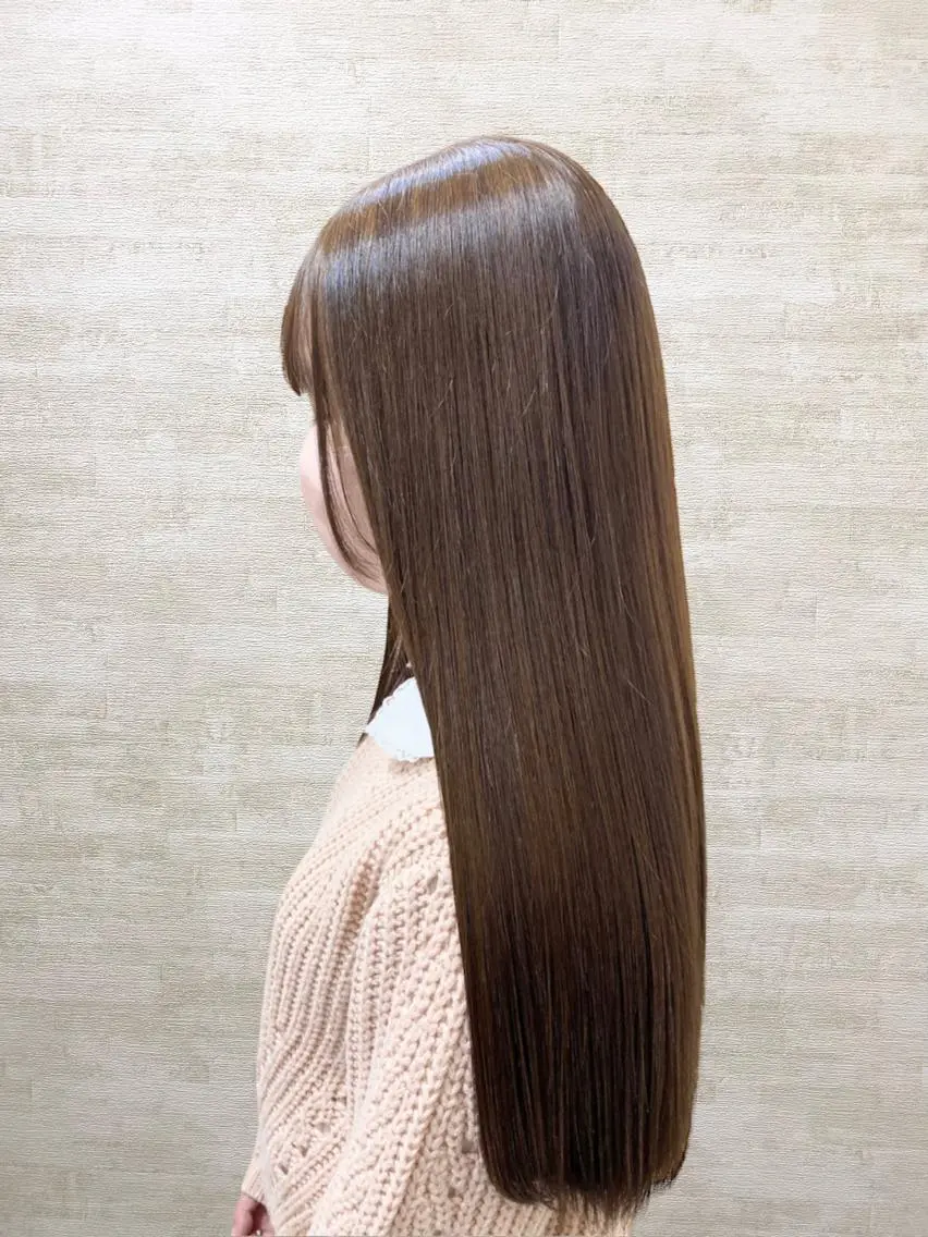 ロング カット ヘアカラー 縮毛矯正 髪質改善&ヘアケア 永山若奈のヘアスタイル