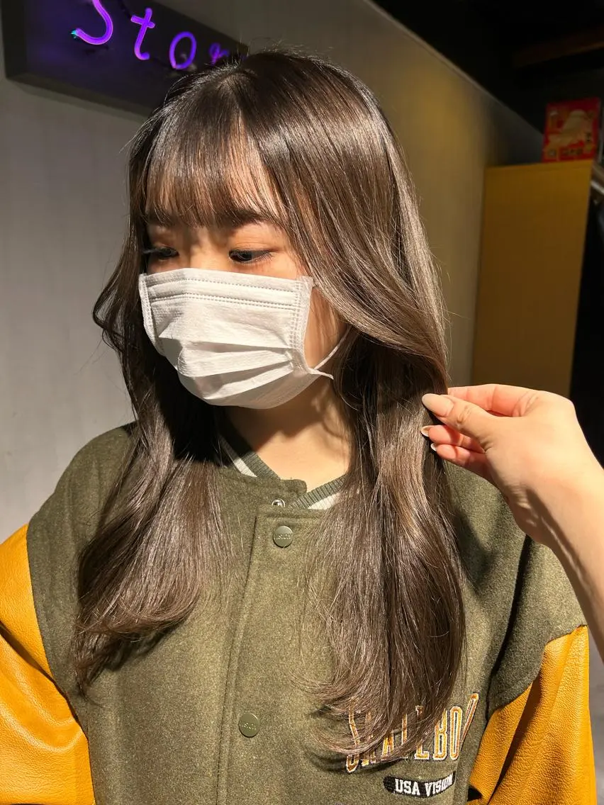 ロング アッシュ ピンクブラウン パープルカラー 髪質改善 トリートメント MEI🎀レイヤー 🎀韓国styleのヘアスタイル