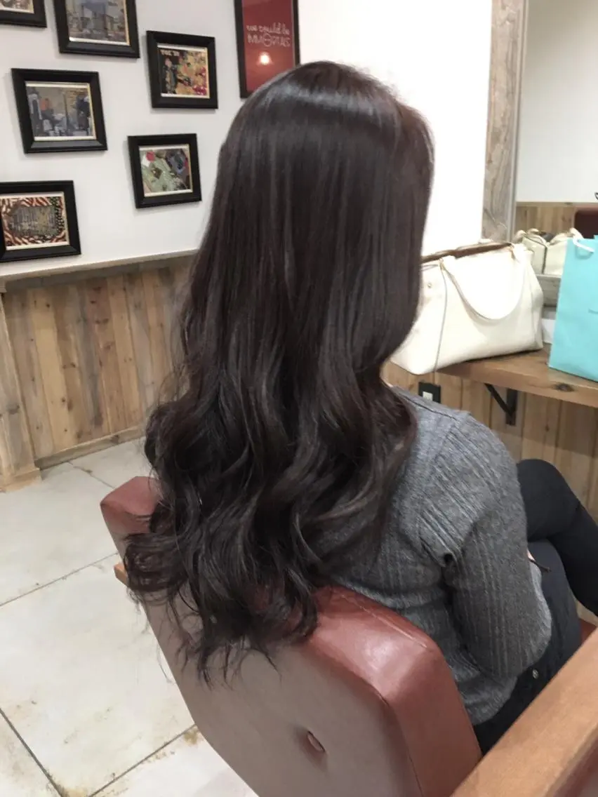 ロング カラー アッシュ アッシュグレー 🦋Oasis RINA 🦋のヘアスタイル