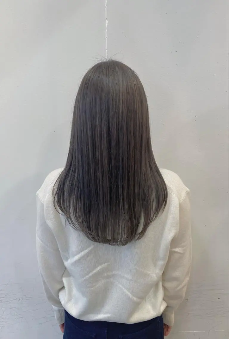 ロング カラー グレージュ ハイライトカラー ハイライト ブリーチ指名 NO1🌈SAKIのヘアスタイル