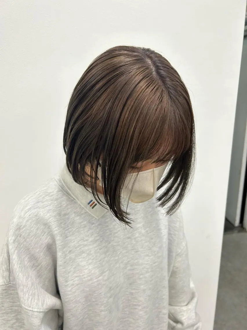 ショート カラー グレージュ オリーブグレージュ オリーブグレー 愛結 暖色カラー🎀🩰のヘアスタイル