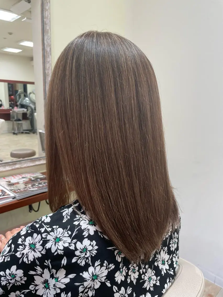 ミディアム ヤノ ユリカ   🥑のヘアスタイル