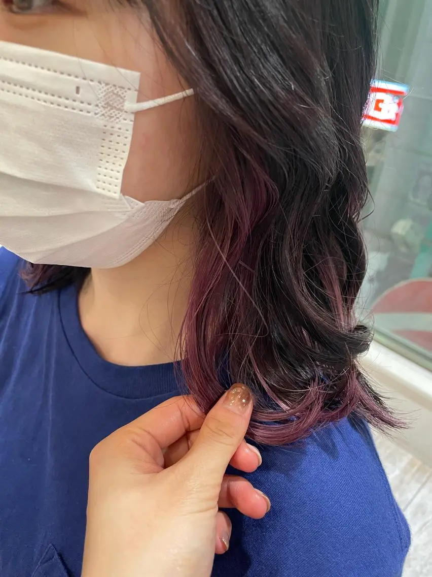 ミディアム カラー カシス タニ アカリのヘアスタイル
