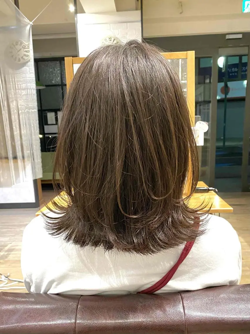 カラー ミディアム ボブレイヤー ボブ くびれヘア 顔まわりレイヤー 顔周りカット 前田 裕介のヘアスタイル