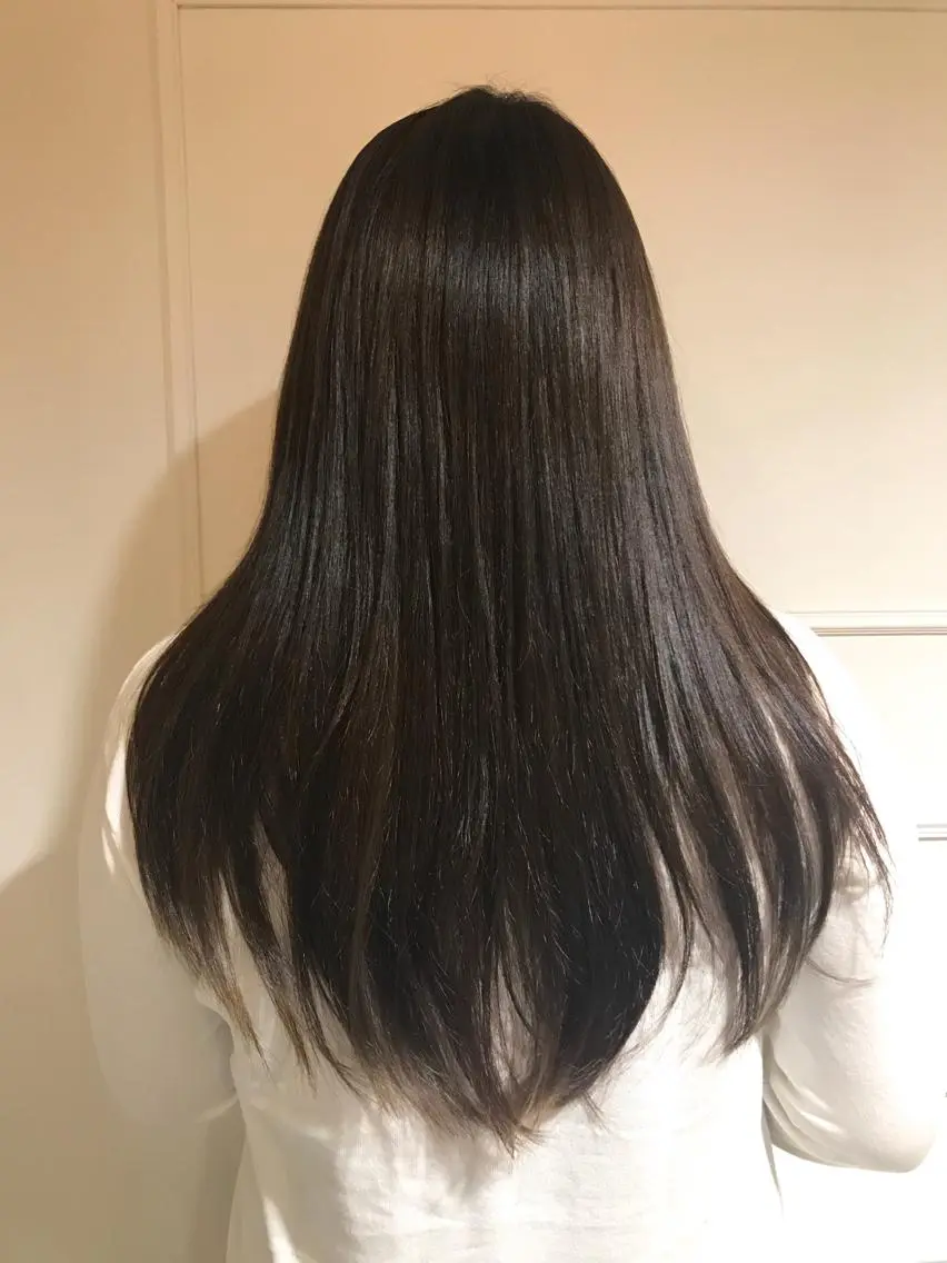 セミロング カラー 黒神 浩之のヘアスタイル