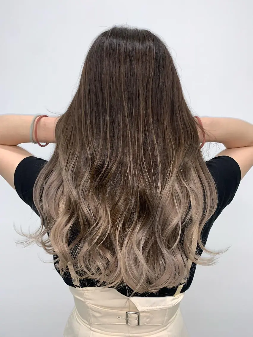 ロング 山田 絵里菜のヘアスタイル