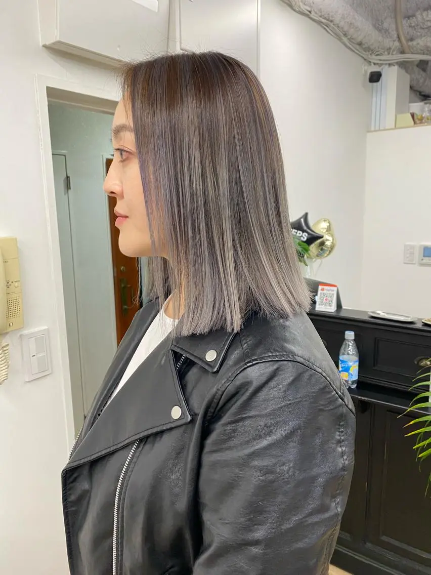 ミディアム カラー ミディアムパーマ アッシュ アッシュブラウン バレイヤージュ ベージュカラー ヘアカラー トリートメント ヘッドスパ 顔まわりレイヤー× 韓国ヘアオタベシンヤのヘアスタイル