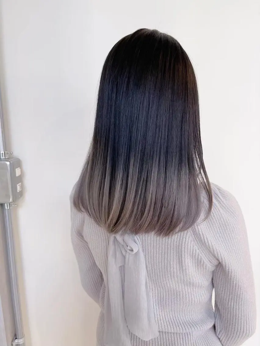 セミロング カラー アディクシーカラー アッシュ ブルーカラー ダークアッシュ グレージュ 【公式】amble luxe 中野のヘアスタイル