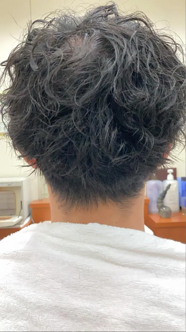 ショート パーマ 垢抜け・メンズパーマ 津山祐紀のヘアスタイル