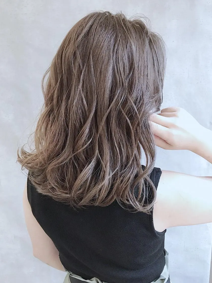 ミディアム カラー アディクシーカラー ブリーチ ケアブリーチ ダブルカラー ハイライトカラー MOU namba ムウナンバのヘアスタイル