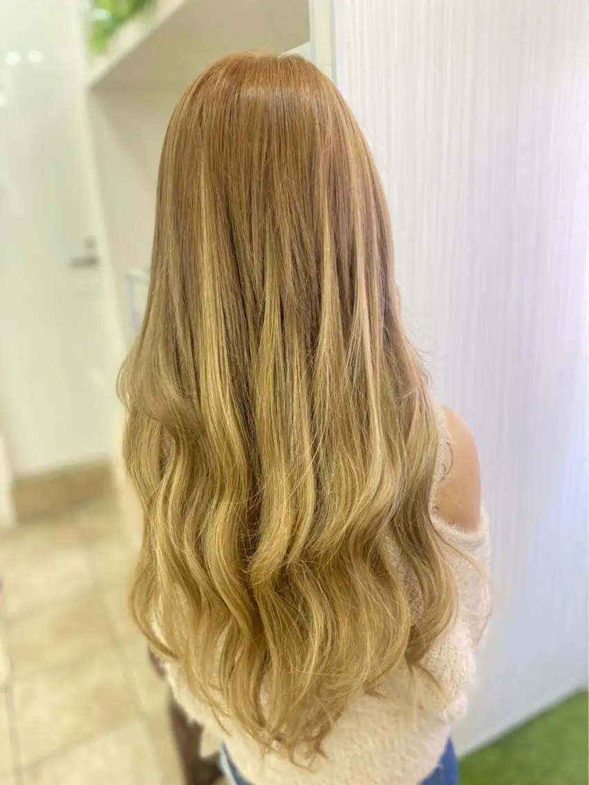 セミロング カラー エクステ 🐥こ ま🐥のヘアスタイル