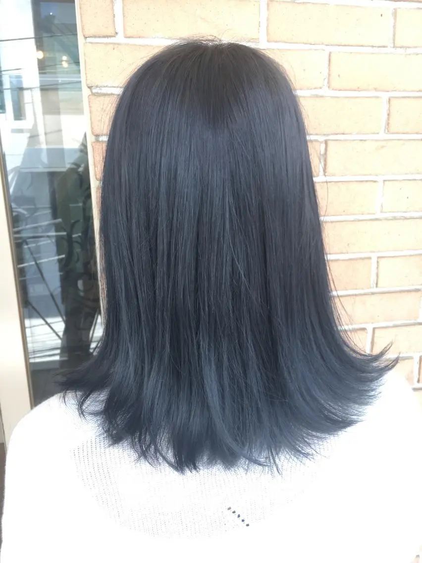 ミディアム カラー 黒髪 ブルーカラー ブルーブラック ダブルカラー 北條 優輝のヘアスタイル