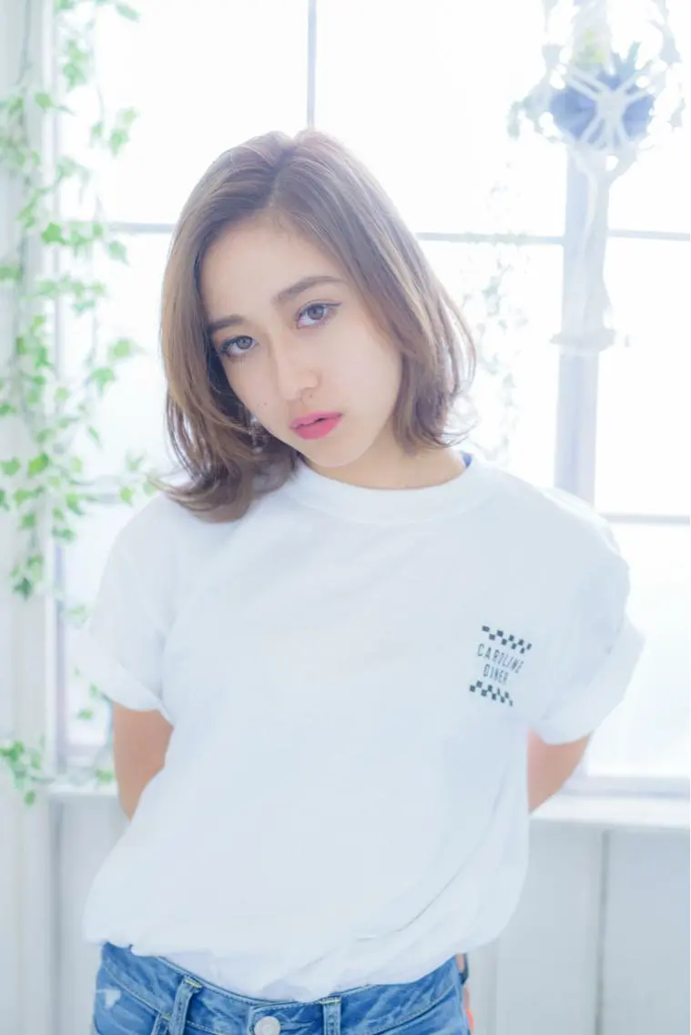 ミディアム カラー パーマ ヘアアレンジ ボブレイヤー ベージュカラー ブリーチ 透明感カラー ボブ カット ヘアカラー トリートメント ヘアセット ✨ハイクオリティ✨ 山本香也のヘアスタイル